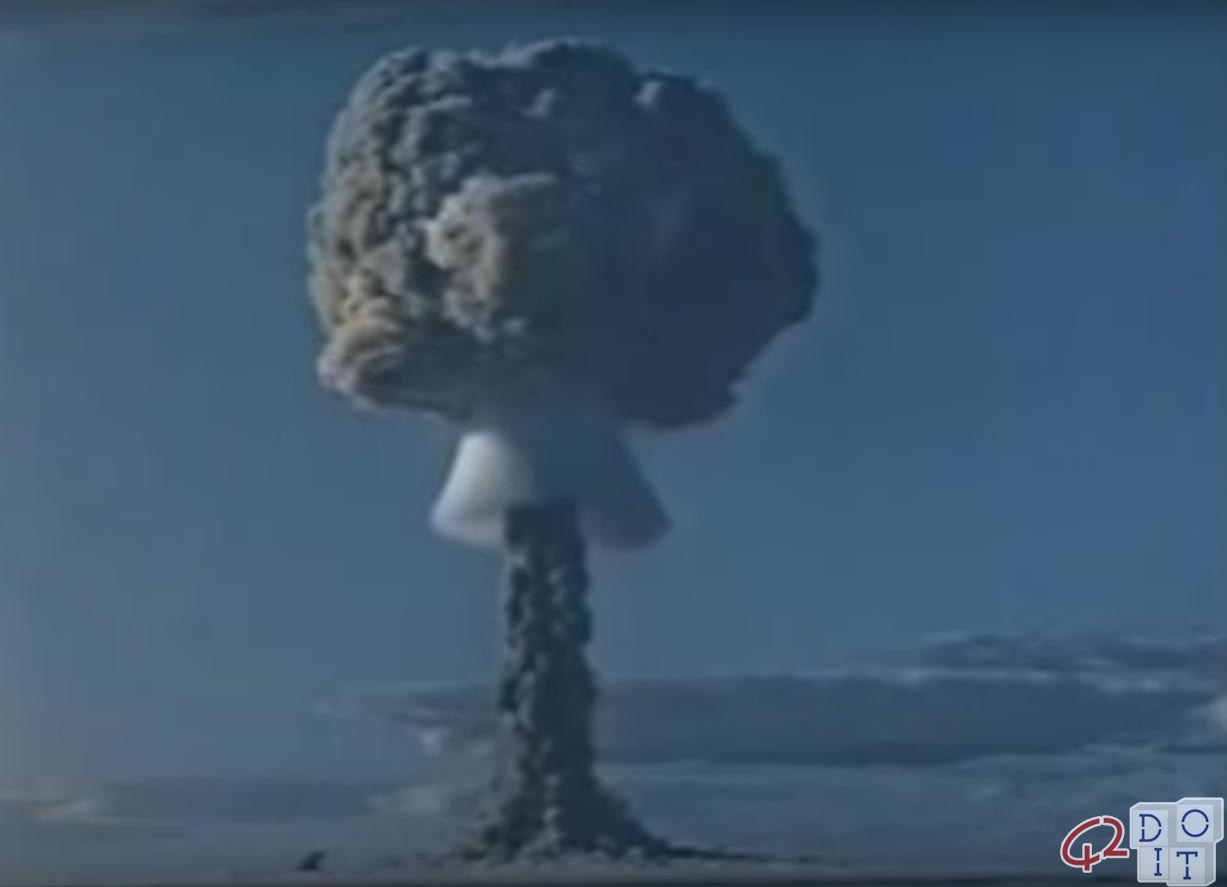 Создание первой водородной бомбы. Испытание водородной бомбы в СССР 1953. Испытание первой водородной бомбы в СССР. Водородная бомба РДС-6. Водородная бомба Сахарова 1953.