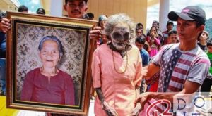 Indonesia: the cult of the dead of the Toraja