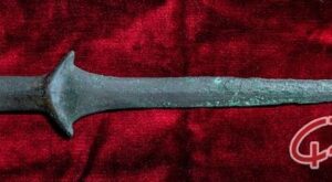 5000 year old sword discovered by a doctoral student in the Armenian monastery